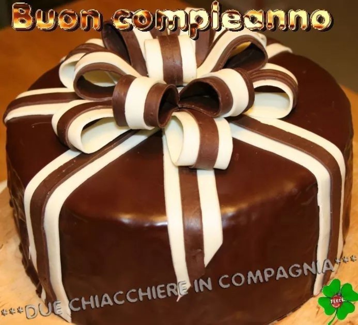 Buon compleanno con bella torta (2)