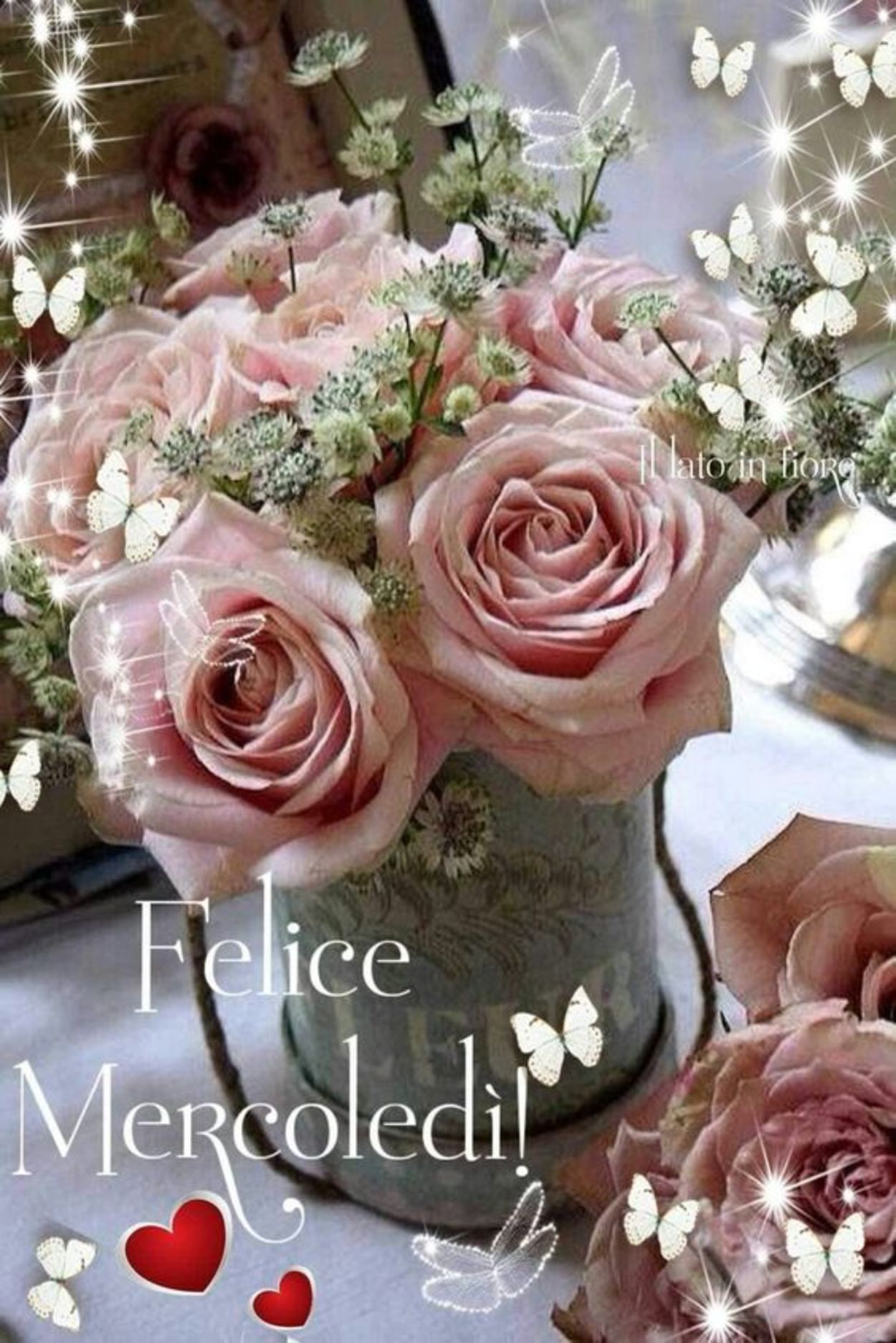 Felice mercoledì con fiori